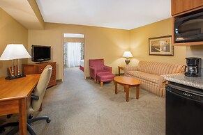 Holiday Inn Express & Suites Bloomington by IHG
