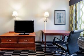 La Quinta Inn & Suites by Wyndham Roswell