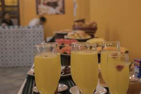 Hotel Morales Historical & Colonial Downtown Core