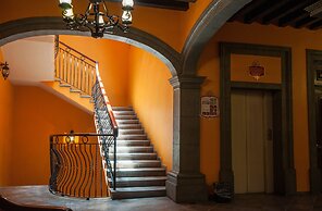 Hotel Morales Historical & Colonial Downtown Core