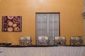 Hotel Morales Historical & Colonial Downtown Core