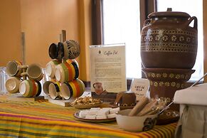 Hotel Morales Historical & Colonial Downtown Core