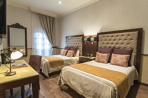 Hotel Morales Historical & Colonial Downtown Core