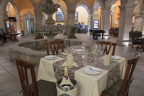 Hotel Morales Historical & Colonial Downtown Core