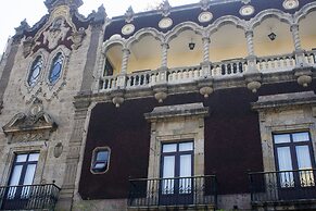 Hotel Morales Historical & Colonial Downtown Core