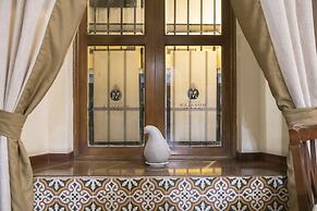 Hotel Morales Historical & Colonial Downtown Core