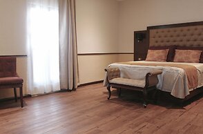 Hotel Morales Historical & Colonial Downtown Core