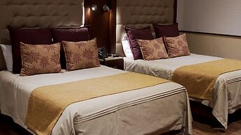 Hotel Morales Historical & Colonial Downtown Core