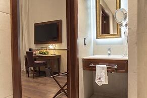 Hotel Morales Historical & Colonial Downtown Core