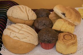 Hotel Morales Historical & Colonial Downtown Core