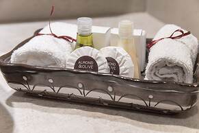 Hotel Morales Historical & Colonial Downtown Core