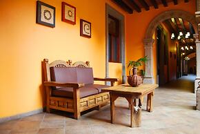 Hotel Morales Historical & Colonial Downtown Core