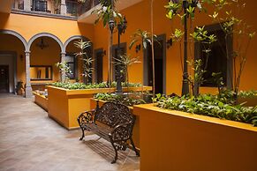 Hotel Morales Historical & Colonial Downtown Core