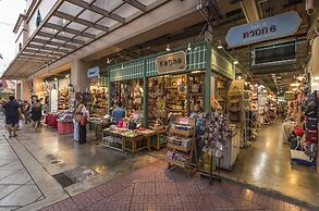 Emporium Suites by Chatrium