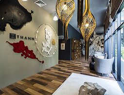 Emporium Suites by Chatrium