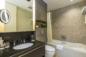 Emporium Suites by Chatrium