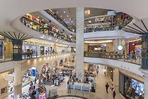 Emporium Suites by Chatrium