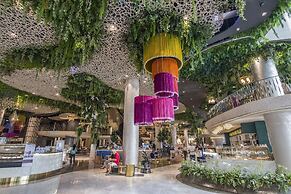 Emporium Suites by Chatrium