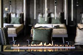 Hotel Emmy - five elements