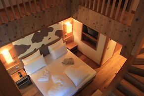 Hotel Emmy - five elements