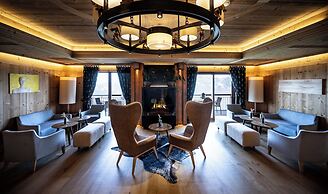 Hotel Emmy - five elements