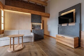 Hotel Emmy - five elements