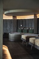 Hotel Emmy - five elements