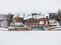 Hotel Emmy - five elements