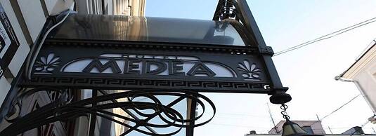 Medea Hotel