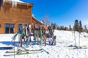 Caribou Highlands Lodge