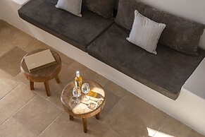 La Maltese Caldera Concept