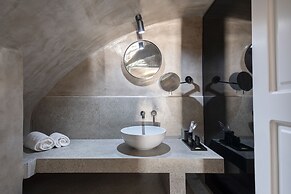 La Maltese Caldera Concept