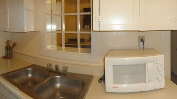 Americas Best Value Inn & Suites Royal Carriage