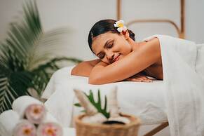 Veranda Grand Baie Hotel & Spa