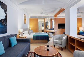 Columbia Beach Resort