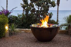 Columbia Beach Resort