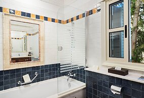 Columbia Beach Resort