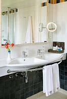 Columbia Beach Resort