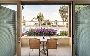 Columbia Beach Resort