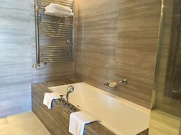 Columbia Beach Resort