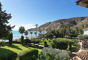 Columbia Beach Resort