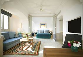 Columbia Beach Resort