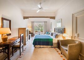 Columbia Beach Resort