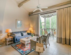 Columbia Beach Resort