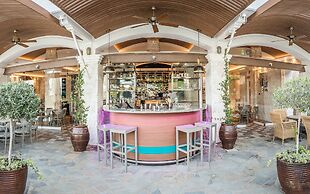 Columbia Beach Resort