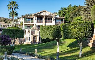 Columbia Beach Resort