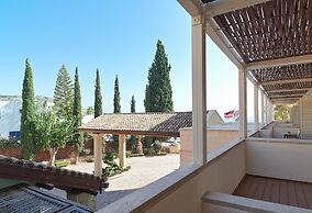 Columbia Beach Resort