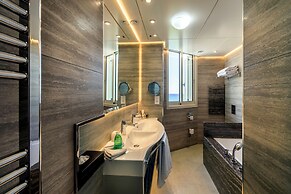 Columbia Beach Resort