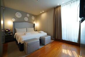 987 Design Prague Hotel