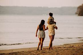 CC Beach Front Papagayo All Inclusive